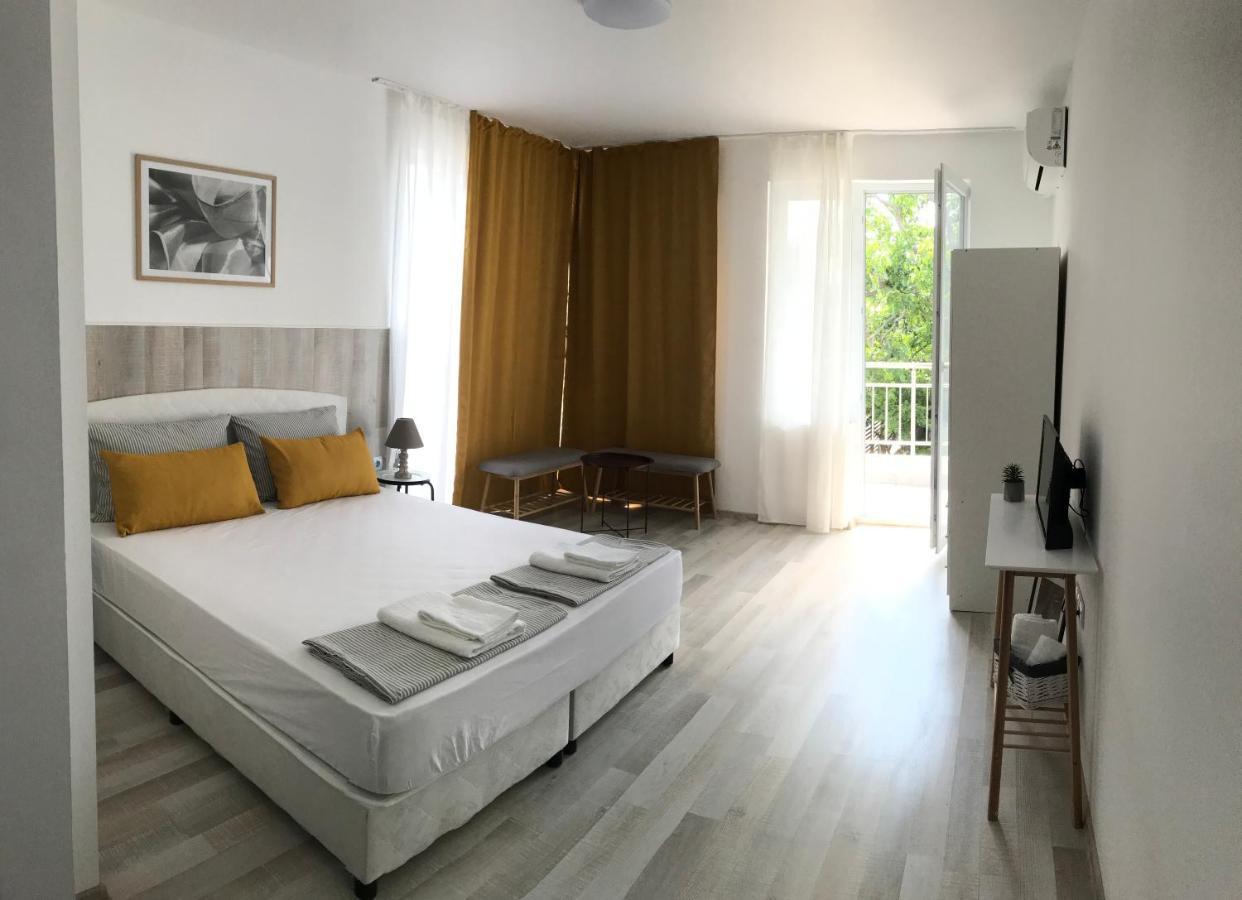 Villa Akra Černomorec Exteriér fotografie